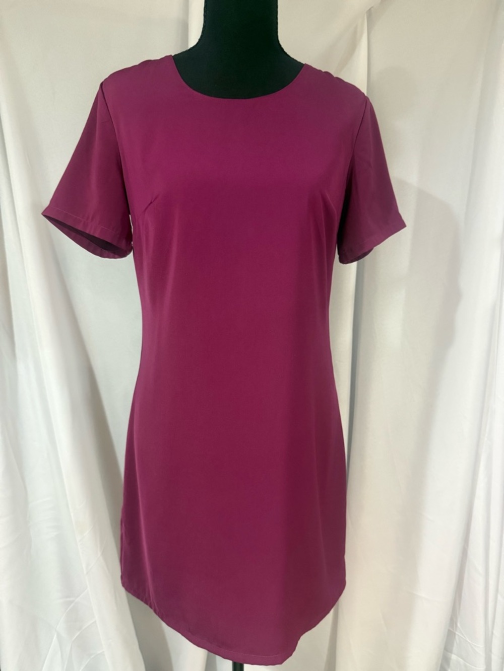 Kimchi Blue Short Sleeve Mini Dress in Berry